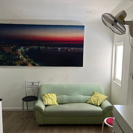 Galaxy Suites Pattaja Kültér fotó